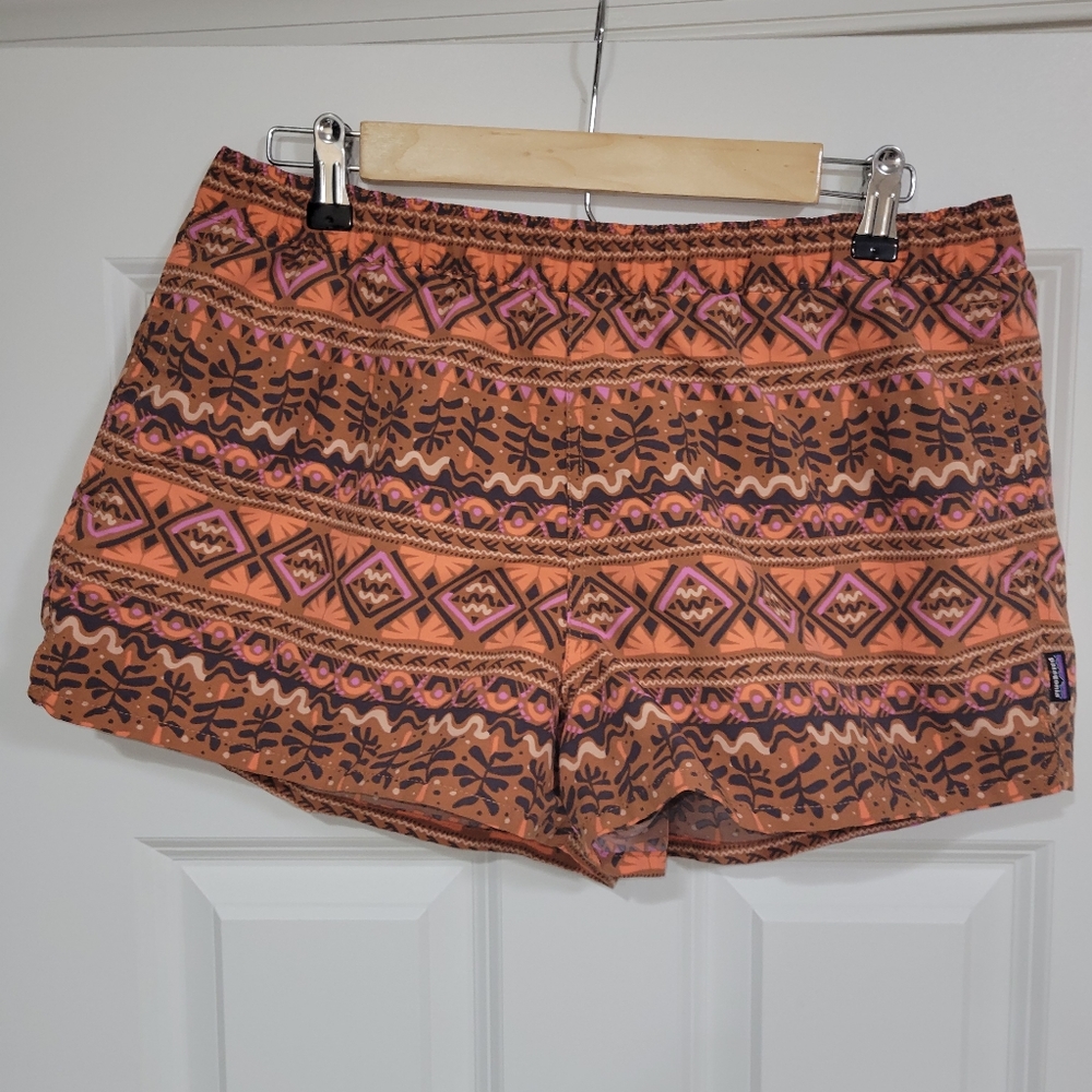 Patagonia Womens Large Barely Baggies